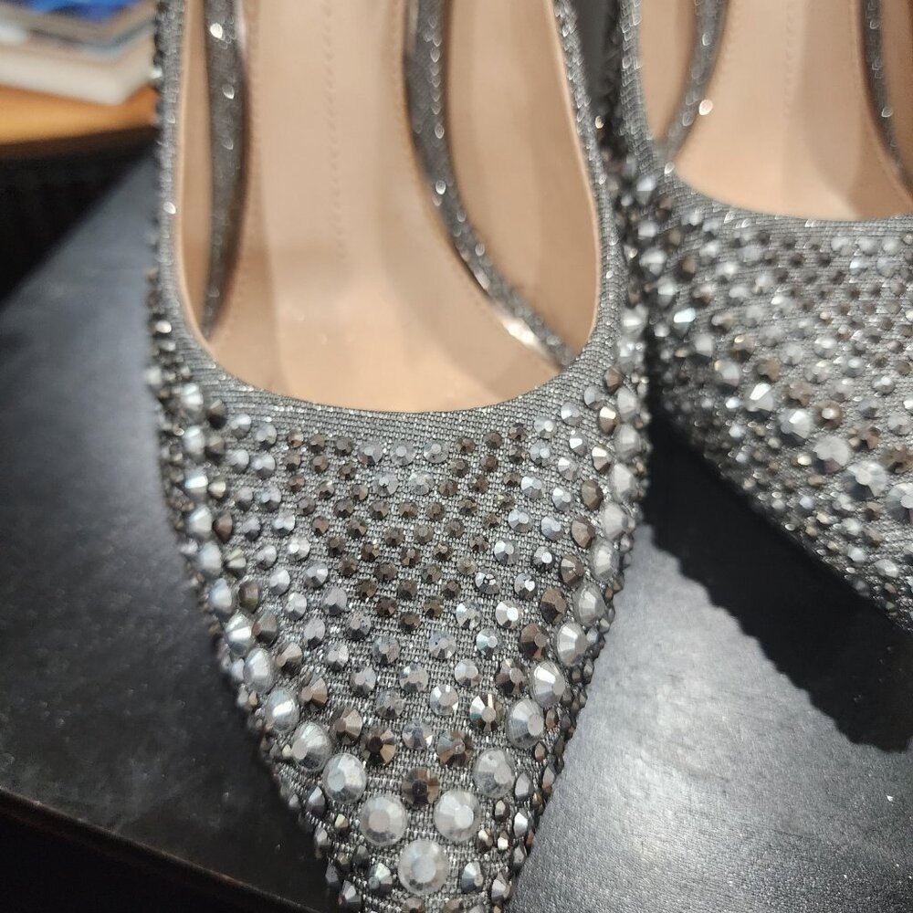 Brand New w/tags  Gianni Bini Silver Stiletto Heels - Size 10